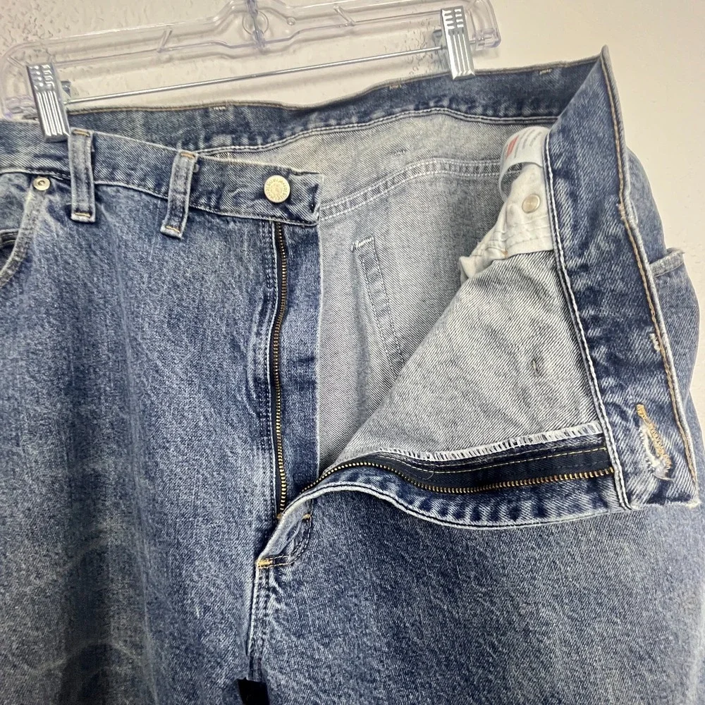 Wrangler Authentic Jeans Mens 44x32 Blue Denim‎ Cotton Relaxed Fit Straight Leg